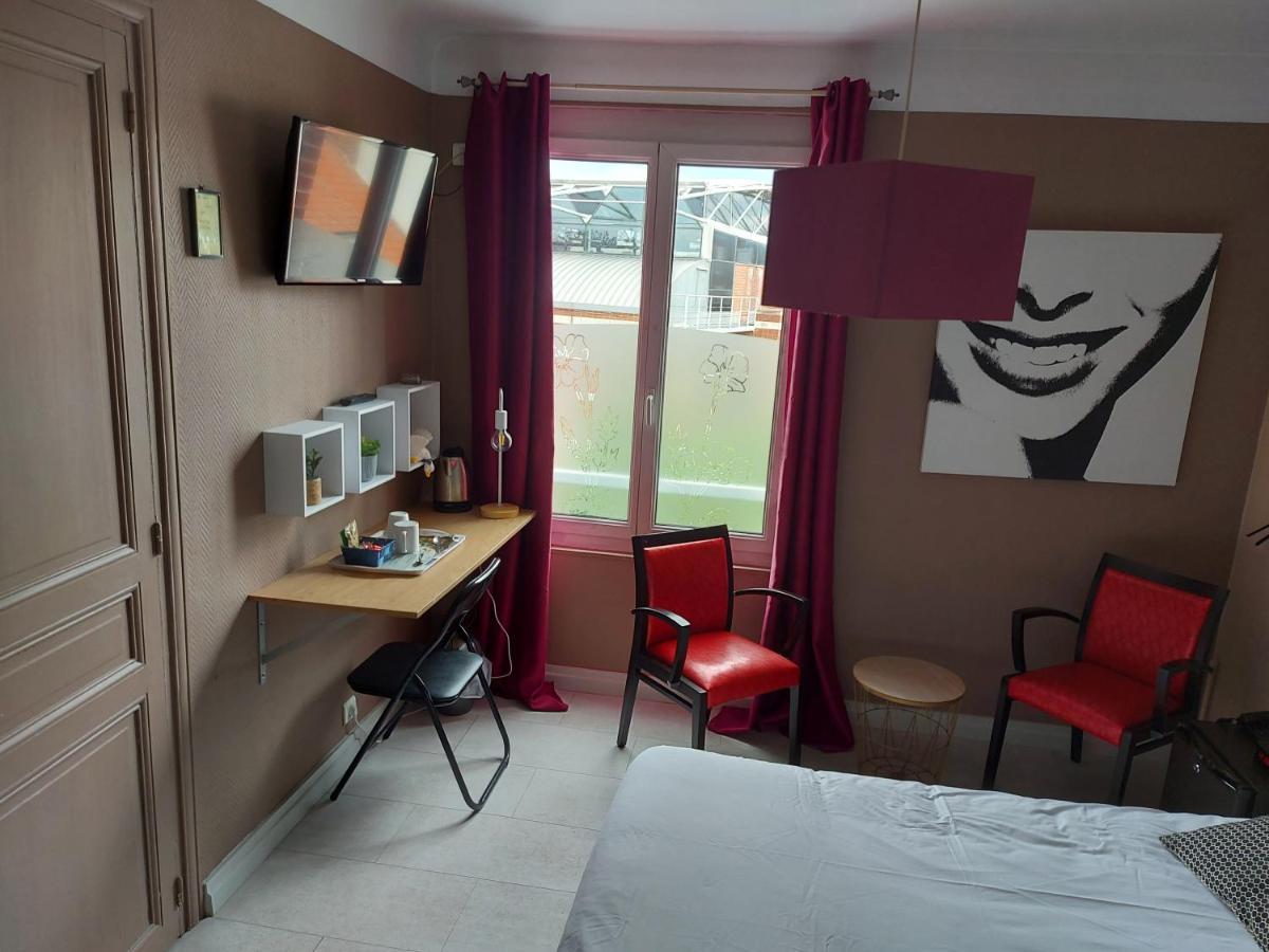 Hotel De La Paix アルベール エクステリア 写真